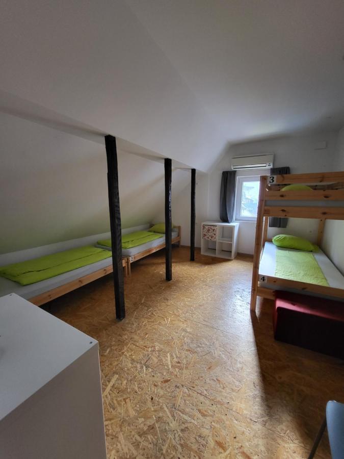 Bus Station Beds Hostel Bled Luaran gambar